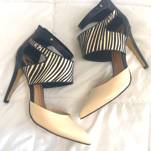 8 - no words to describe - business and party in one ! - Picture 1 of 1